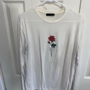 Graphic rose long sleeve